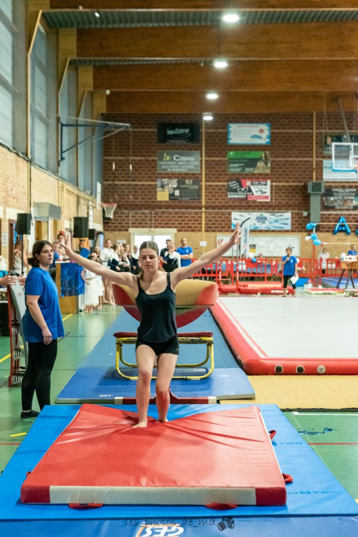 Evolution au saut fête de la gym 