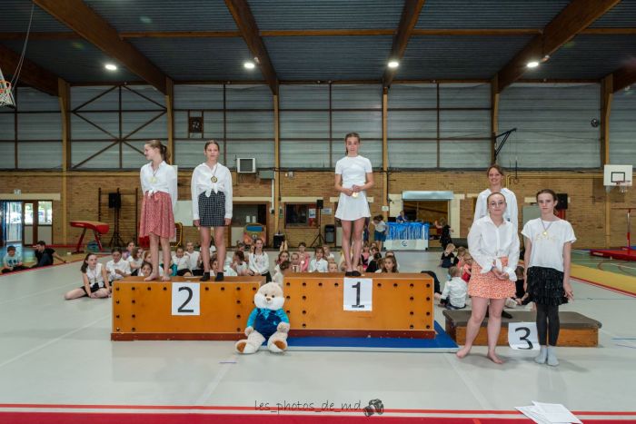 Remise médailles fête de la gym 2024 